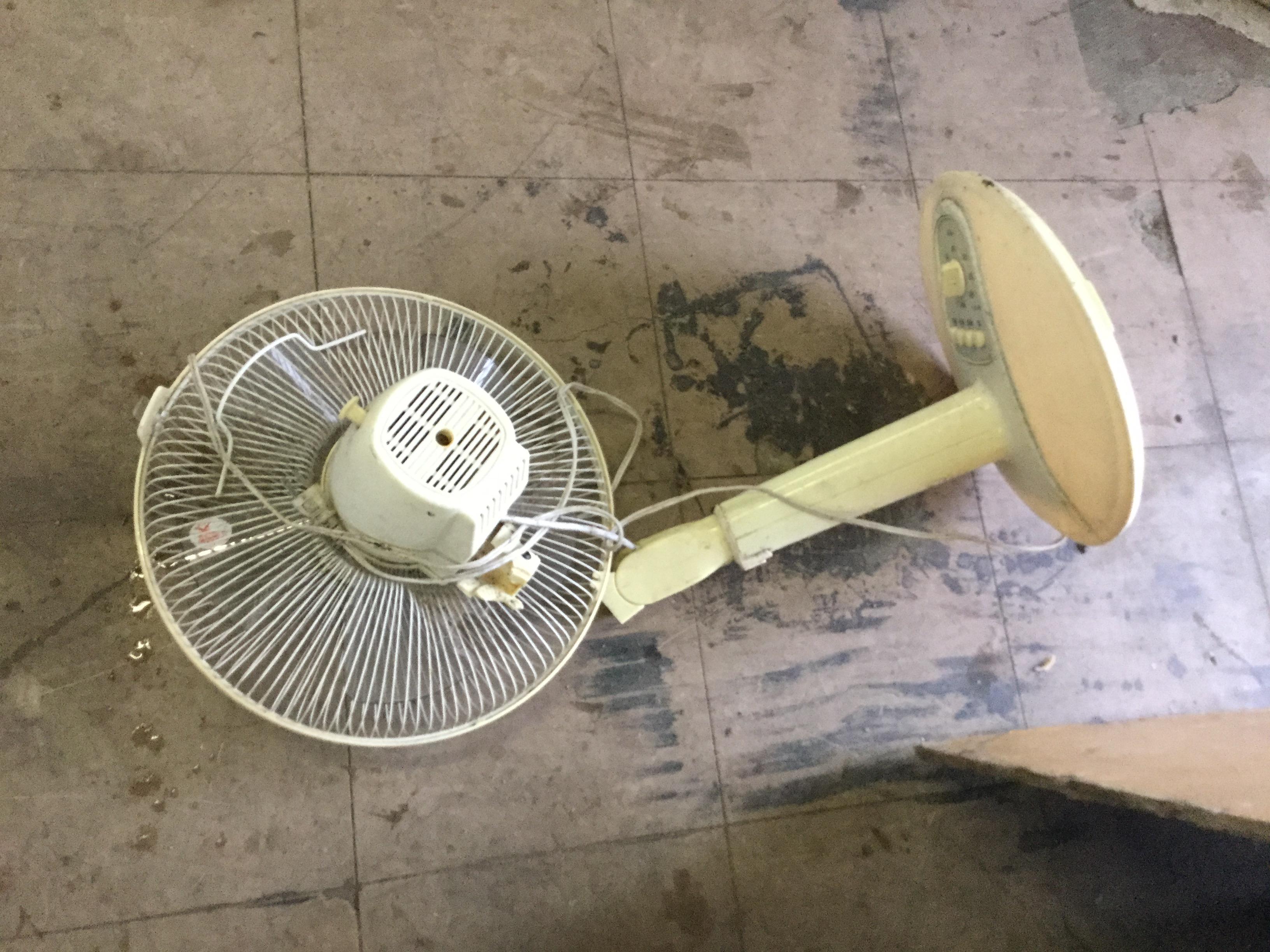 玉野市で不用品回収した壊れた扇風機