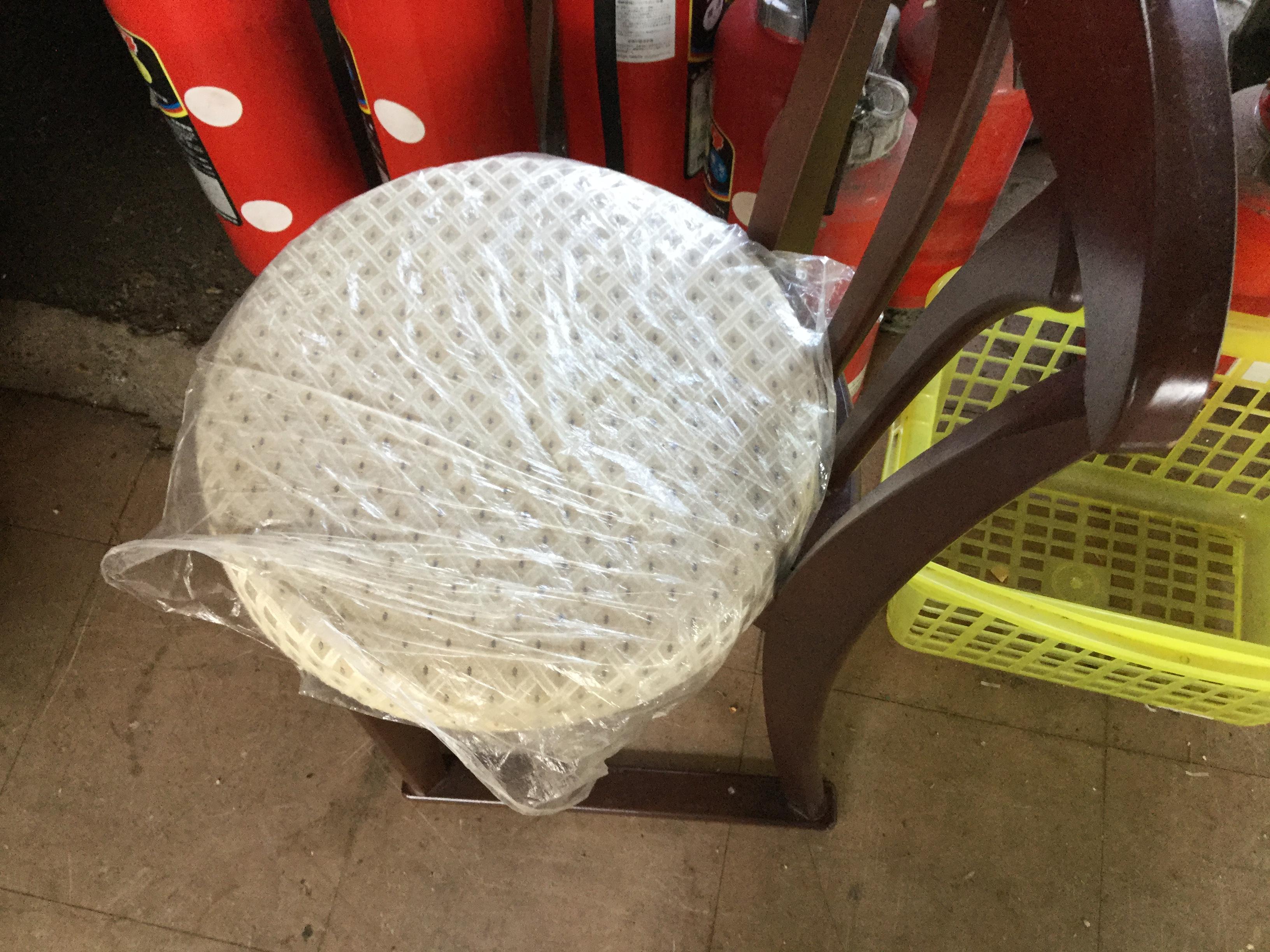 玉野市で回収した椅子
