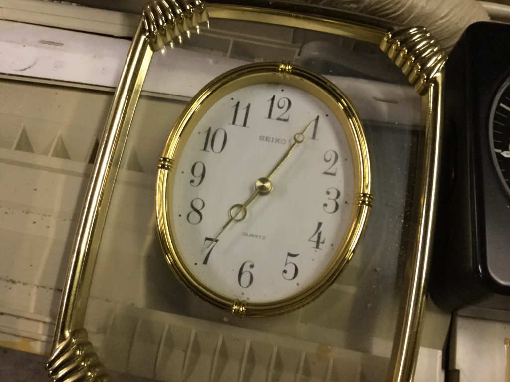 岡山市北区富田町付近で回収した時計です。