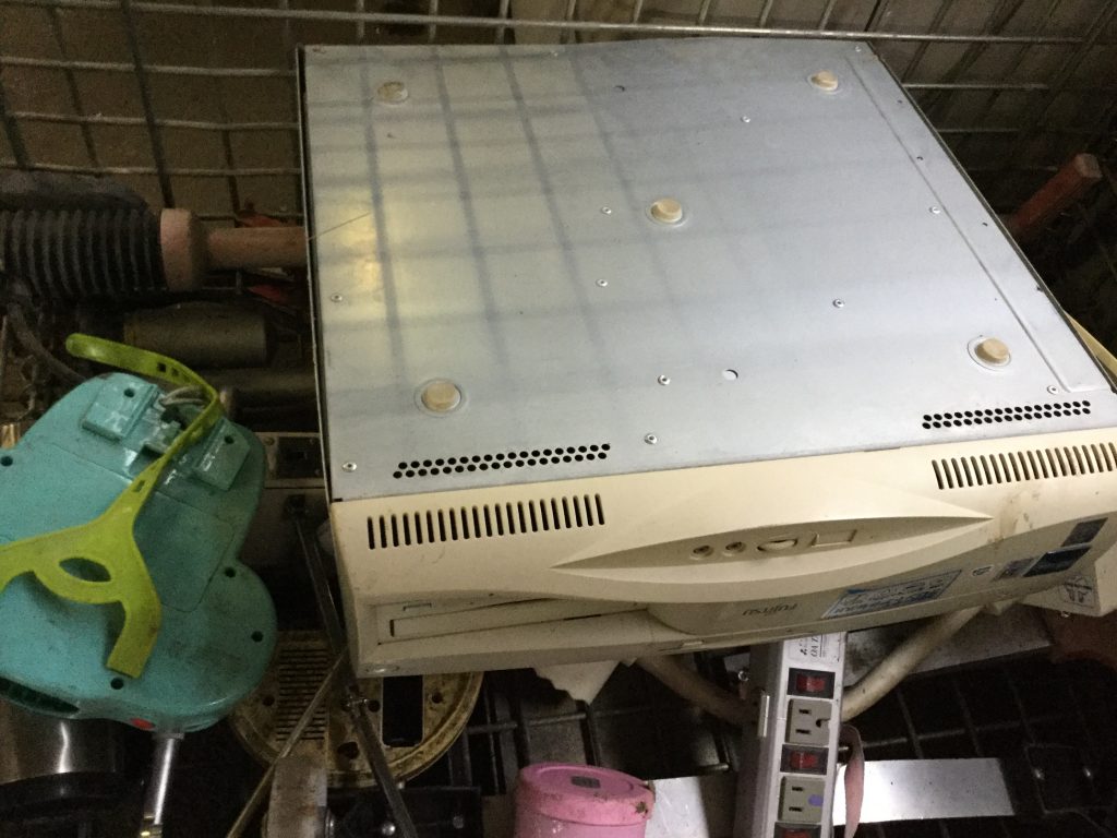 岡山市北区一宮付近で回収したパソコン機器です。