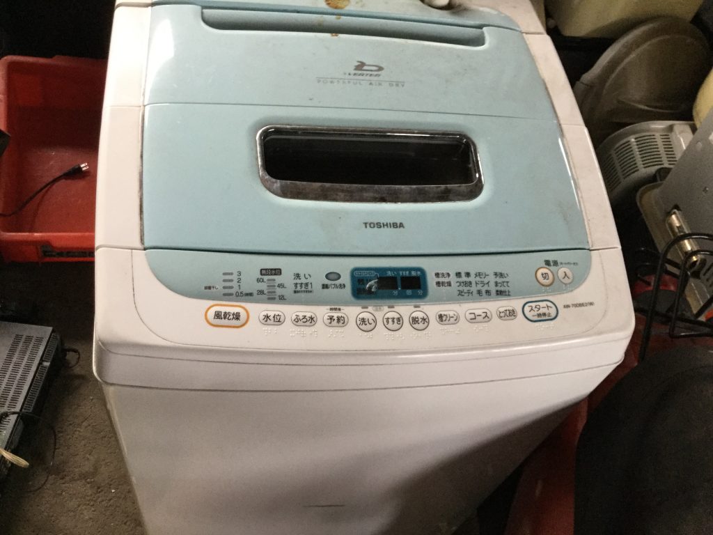 岡山市東区富士見町付近で回収した洗濯機です。