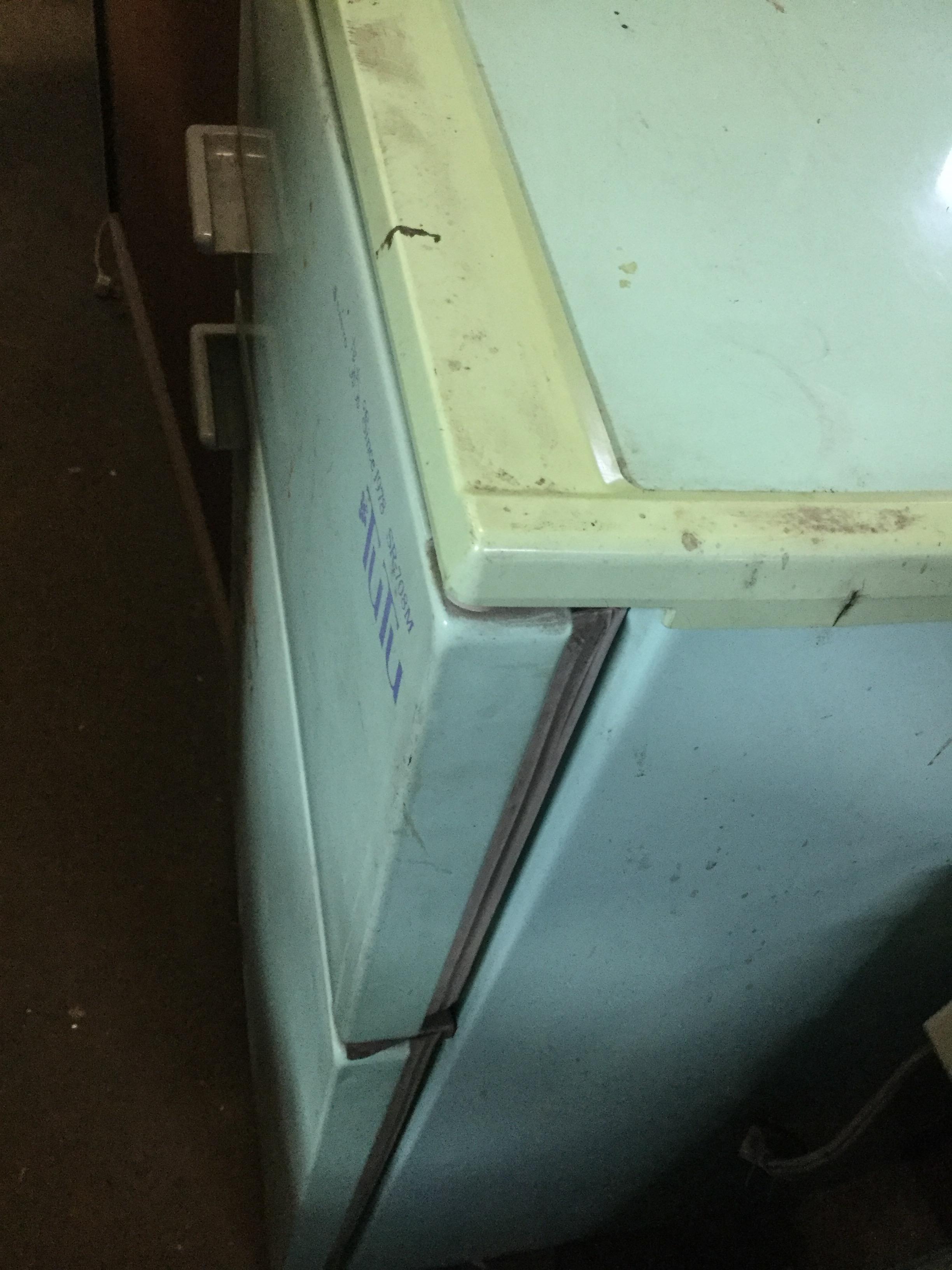 玉野市で不用品の回収した冷蔵庫