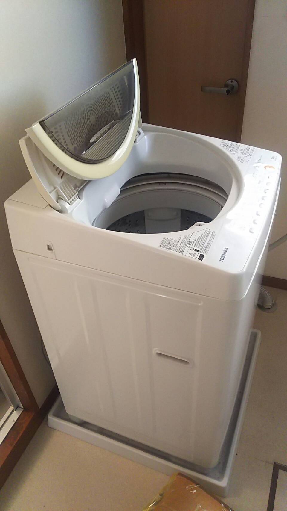 白い洗濯機