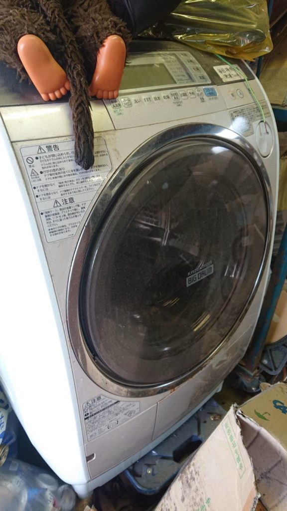 岡山市南区で不用品の回収したドラム式洗濯機