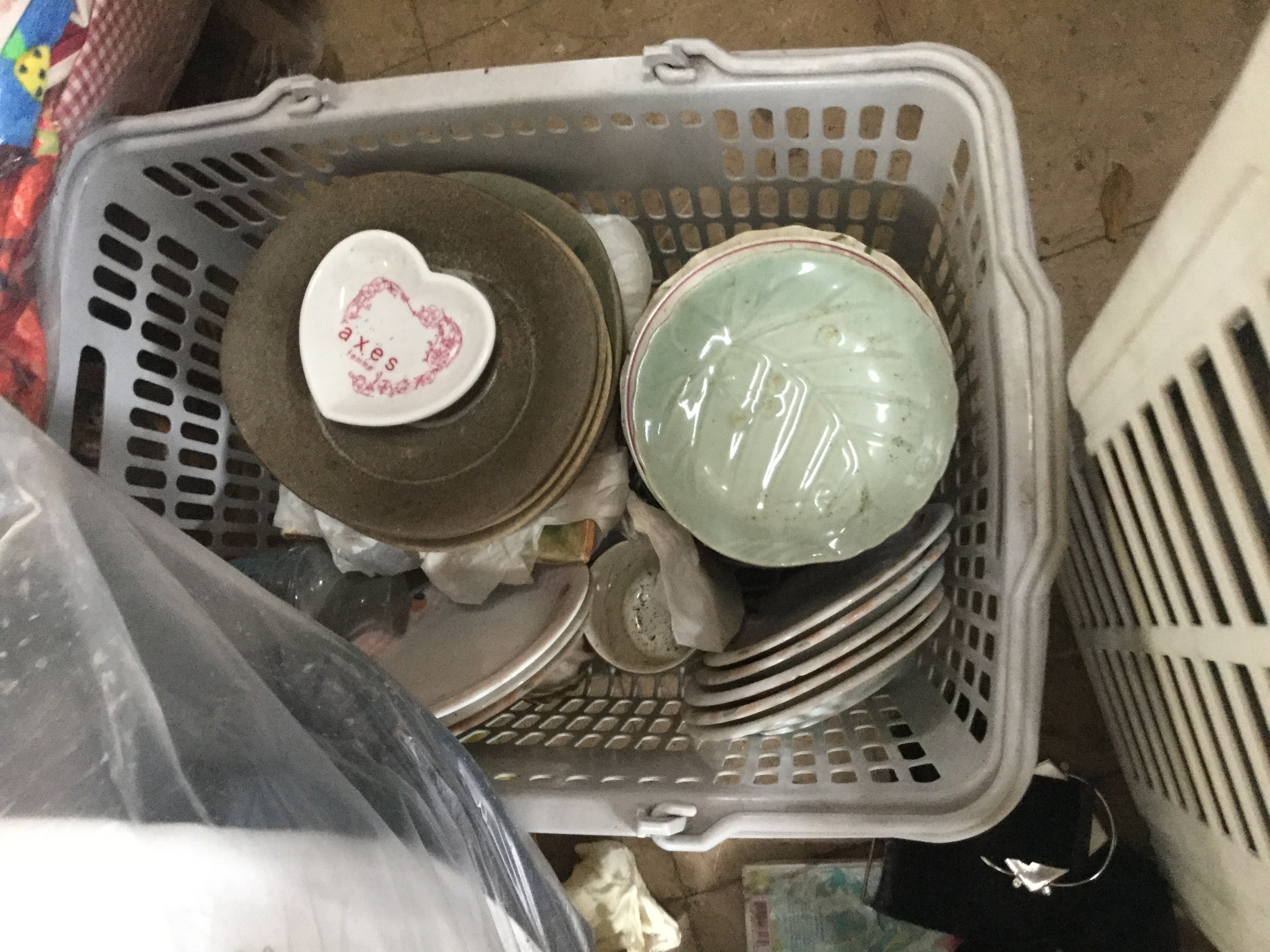 岡山市北区での不用品回収した食器