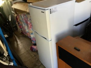 岡山市南区での不用品回収、粗大ゴミの片付け回収した冷蔵庫