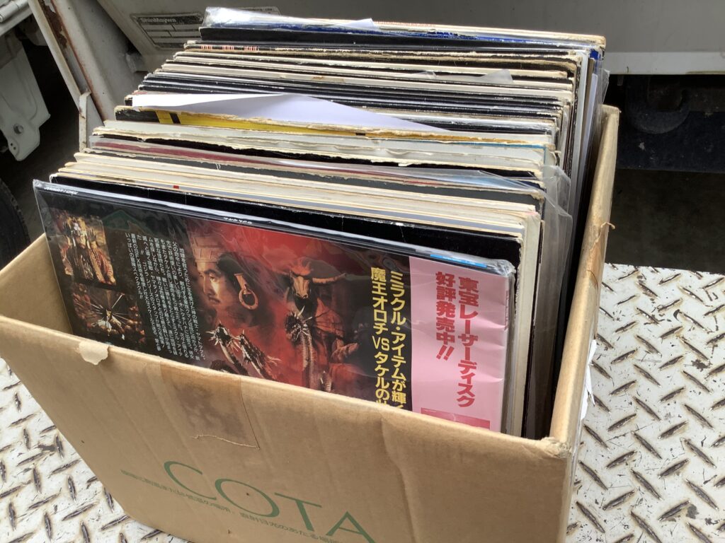 岡山市内で回収したLPレコード