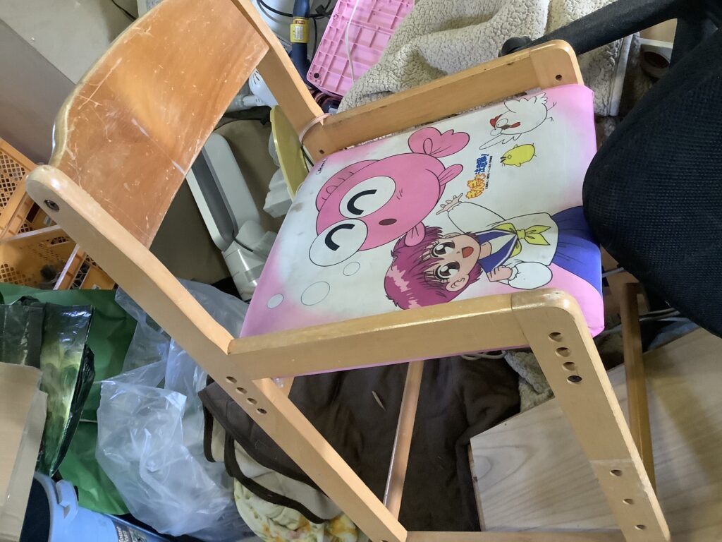 岡山市中区平井で回収した椅子