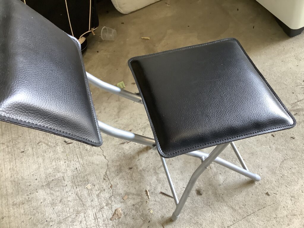 岡山市南区妹尾で回収した折りたたみ椅子