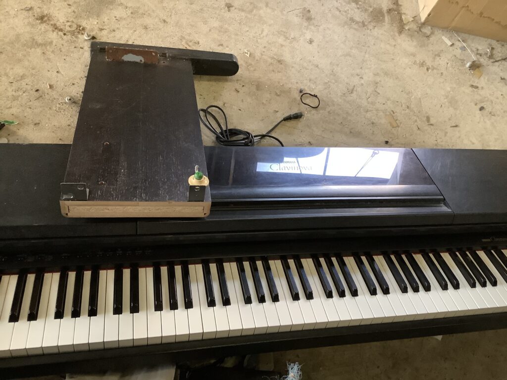 岡山市南区福吉町で買収した電子ピアノ