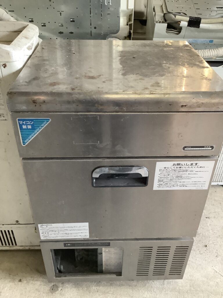 岡山市南区新保で回収した業務用冷蔵庫