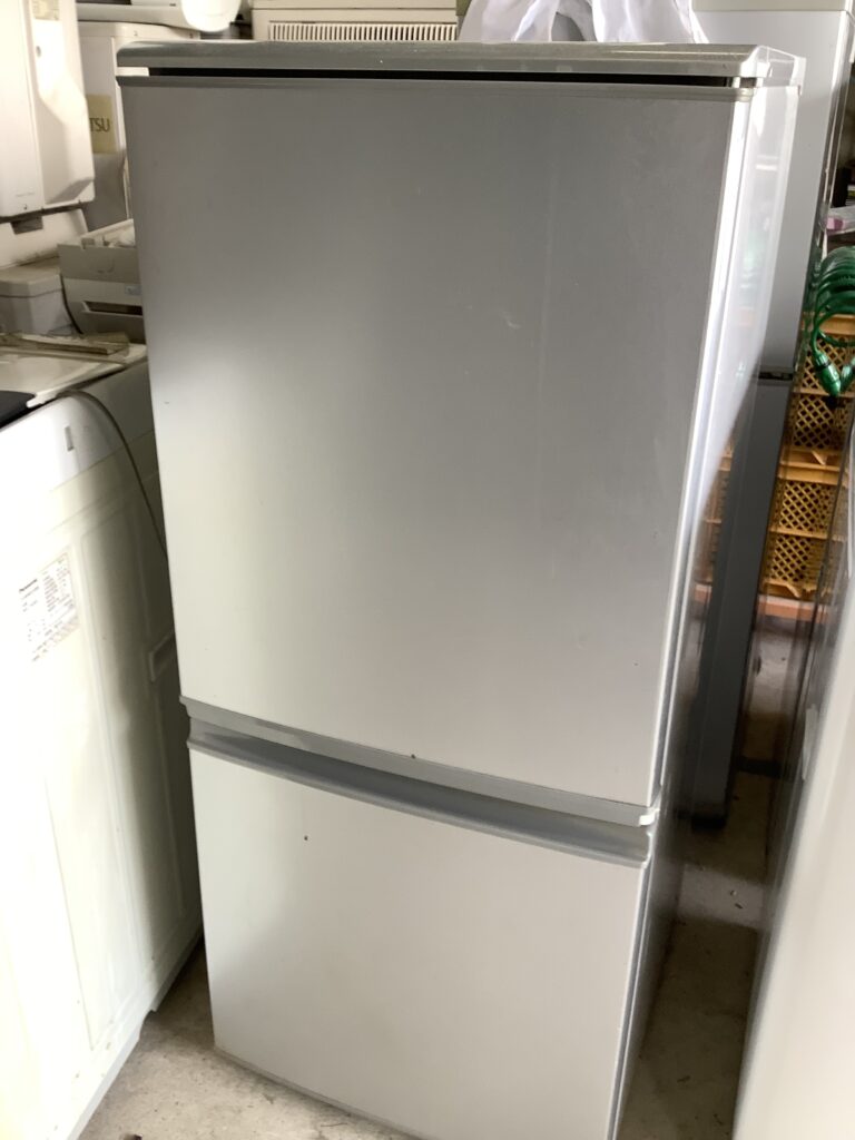 岡山市中区旭東町で回収した冷蔵庫