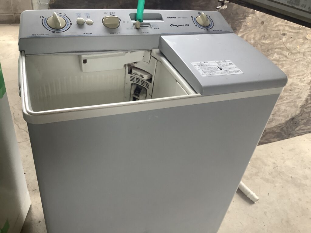 岡山市北区下中野で回収した洗濯機