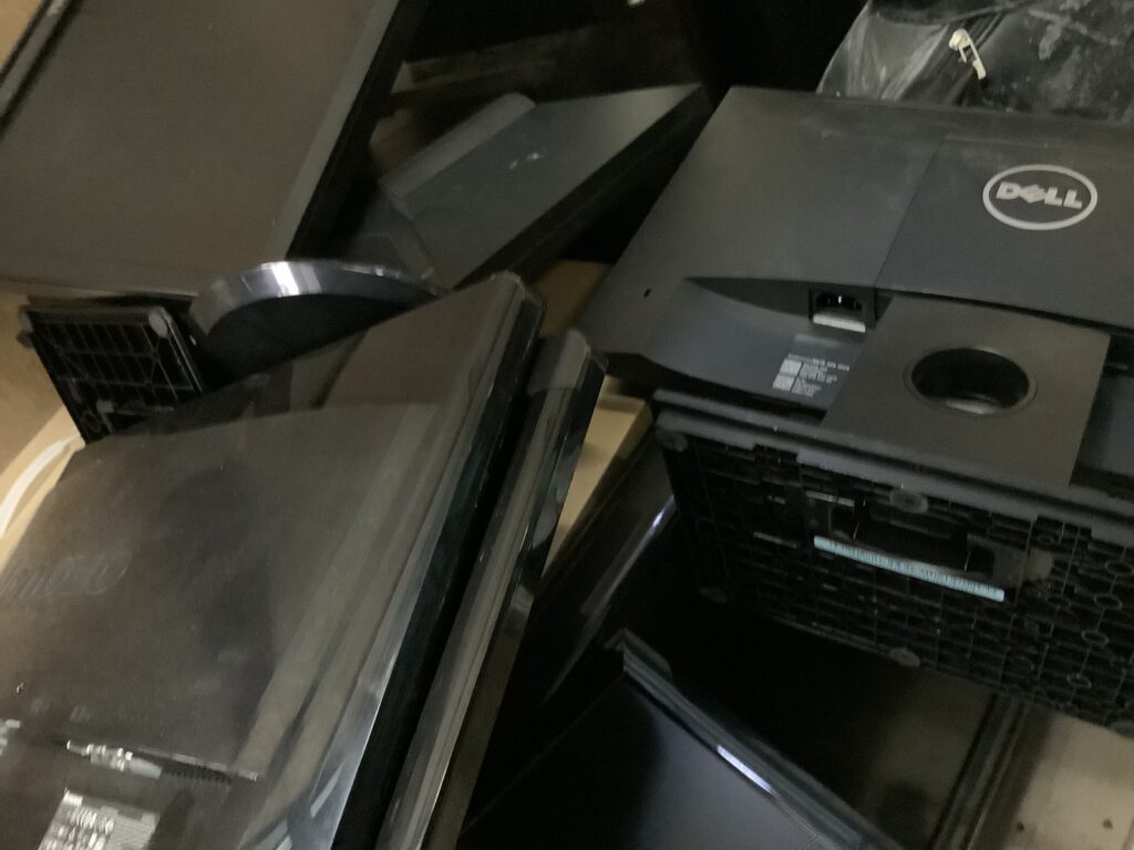 岡山市内のパソコン不用品回収