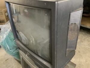 井原市高屋町で処分したブラウン管テレビ