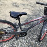 赤磐市尾谷で自転車の回収から処分までさせて頂きました。