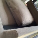 備前市で2人掛けソファーの引き取りから処分までさせて頂きました。