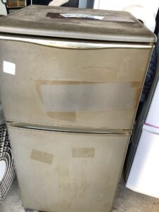勝田郡奈義町で冷蔵庫の回収から処分までさせて頂きました。