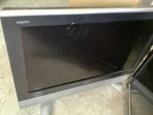 勝田郡勝央町でテレビの引き取りから処分までさせて頂きました。