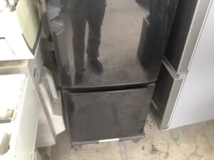 加賀郡吉備中央町で冷蔵庫の回収から処分までさせて頂きました。