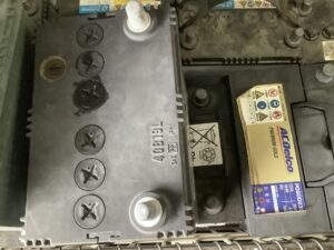 高梁市でバッテリーの引き取りから処分までさせて頂きました。