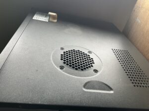 高梁市でパソコンの引き取りから処分までさせて頂きました。