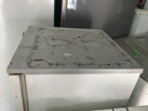 浅口市で冷蔵庫の回収から処分までさせて頂きました。