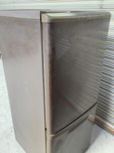 倉敷市安江で冷蔵庫の回収から処分までさせて頂きました。