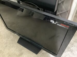 総社市駅前でテレビの引き取りから処分までさせて頂きました。