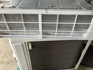 岡山市東区でエアコン無料回収をさせて頂きました。