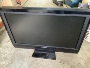 新見市でパソコンの引き取りから処分までさせて頂きました。