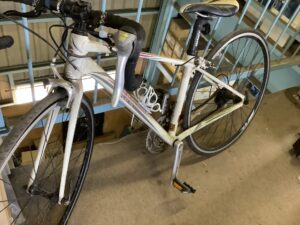 岡山市北区で自転車の引き取りから処分までさせて頂きました。