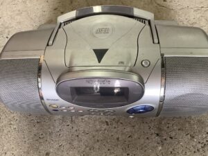 赤磐市下市で処分したラジカセ