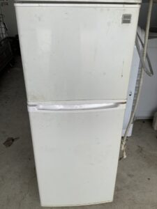 倉敷市茶屋町で冷蔵庫の引き取りから処分までさせて頂きました。