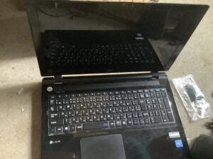 岡山市北区でパソコンの回収から処分までさせて頂きました。