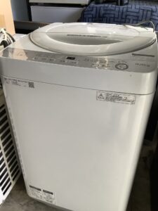 岡山市北区で洗濯機の引き取りから処分までさせて頂きました。