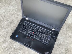 総社市中央で引き取り回収から処分までしたノートパソコン