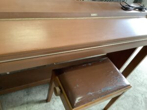 浅口市鴨方町で引き取り回収から処分までした電子ピアノ