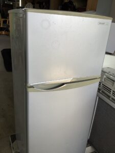 玉野市田井で引き取り回収から処分までした冷蔵庫