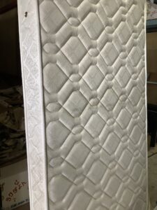 浅口市鴨方町で引き取り回収から処分までしたマットレス