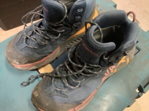 都窪郡早島町で引き取り回収から処分までした不用品の靴