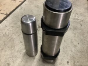 岡山市東区で引き取り回収から処分までした不用品の水筒