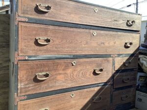 備前市西片上で引き取り回収から処分までしたタンス