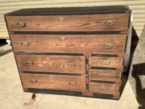 備前市西片上で引き取り回収から処分までしたタンス
