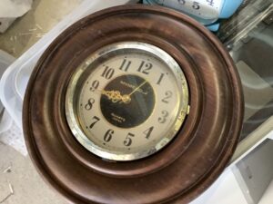 総社市中央で引き取り回収から処分までした不用品の時計