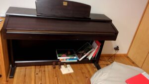 浅口市鴨方町で引き取り回収から処分までした電子ピアノ