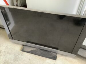 新見市唐松で引き取り回収から処分までしたテレビ