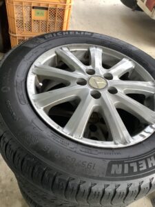 久米郡美咲町で引き取り回収から処分までしたアルミタイヤ