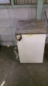 新見市草間で回収した冷蔵庫