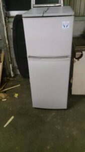 新見市唐松で回収した冷蔵庫